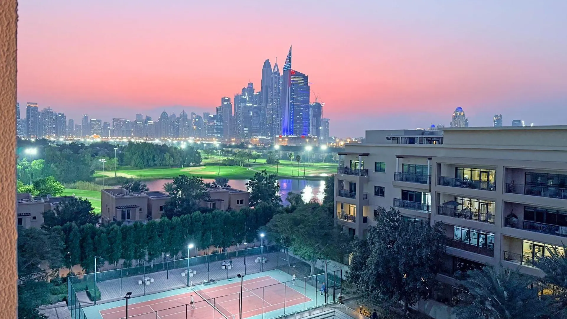 Apartamento Bnbmehomes - Golf Tower 1 Dubái Emiratos Árabes Unidos
