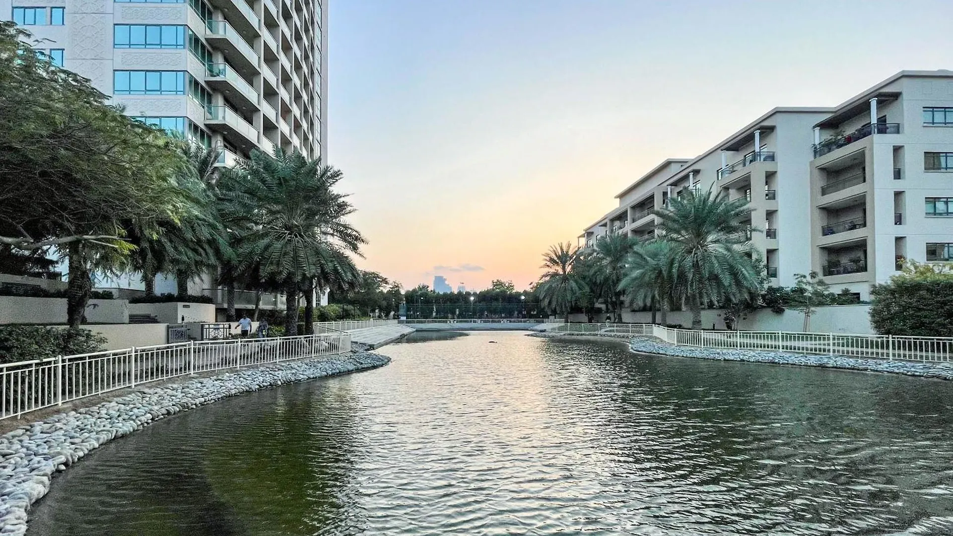 Bnbmehomes - Golf Tower 1 Dubái Apartamento