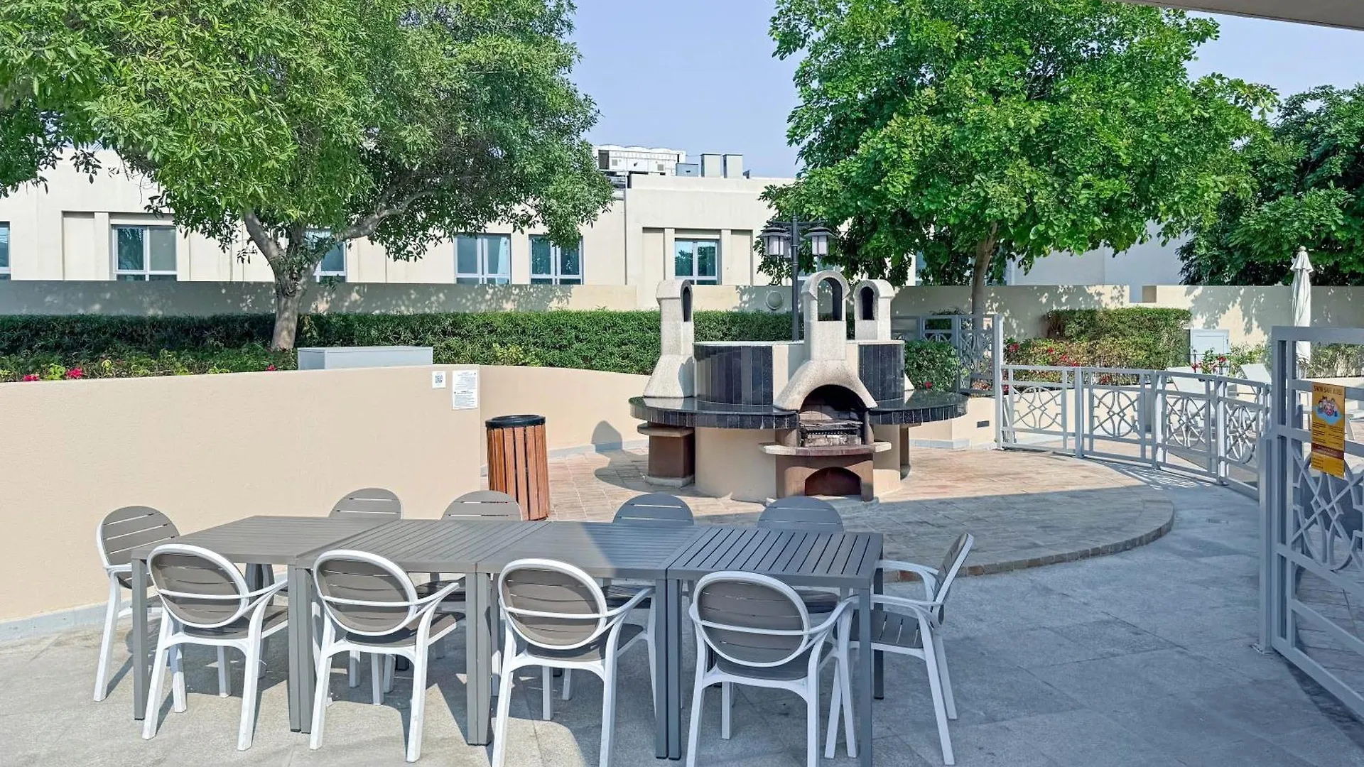Bnbmehomes - Golf Tower 1 Dubai