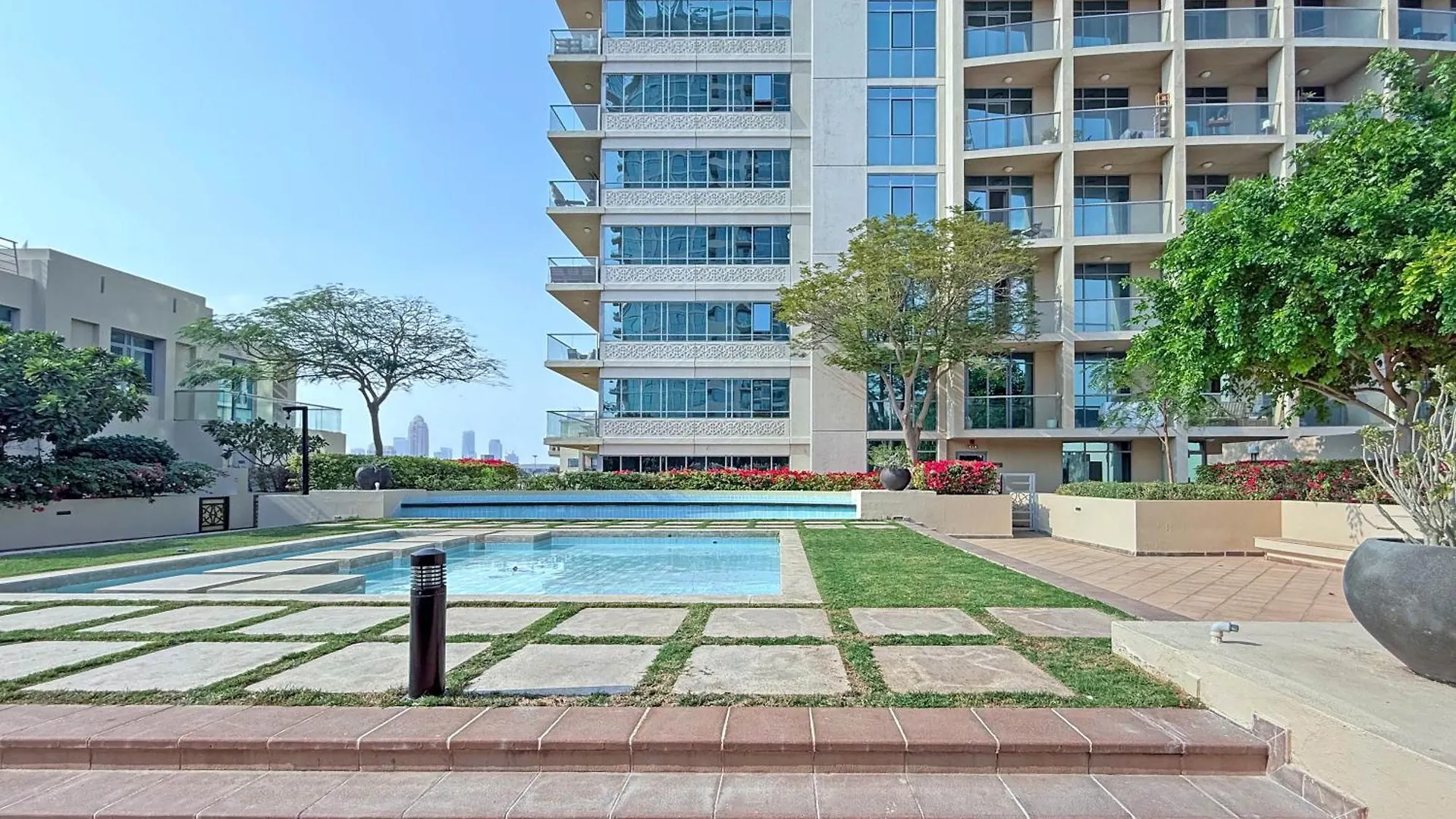 Bnbmehomes - Golf Tower 1 Dubai 0*,  United Arab Emirates